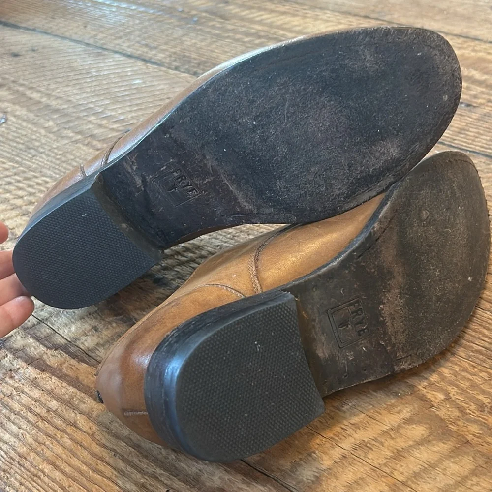 Frye Melissa Oxford shoes size 8.5